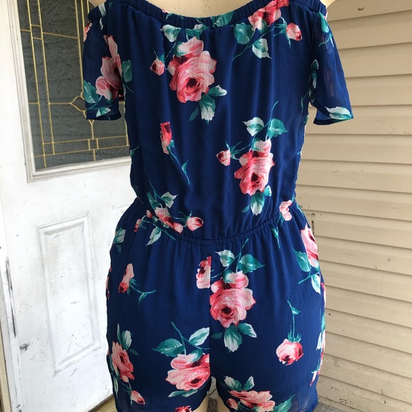 Abercrombie kids blue floral romper - Picture 3 of 9